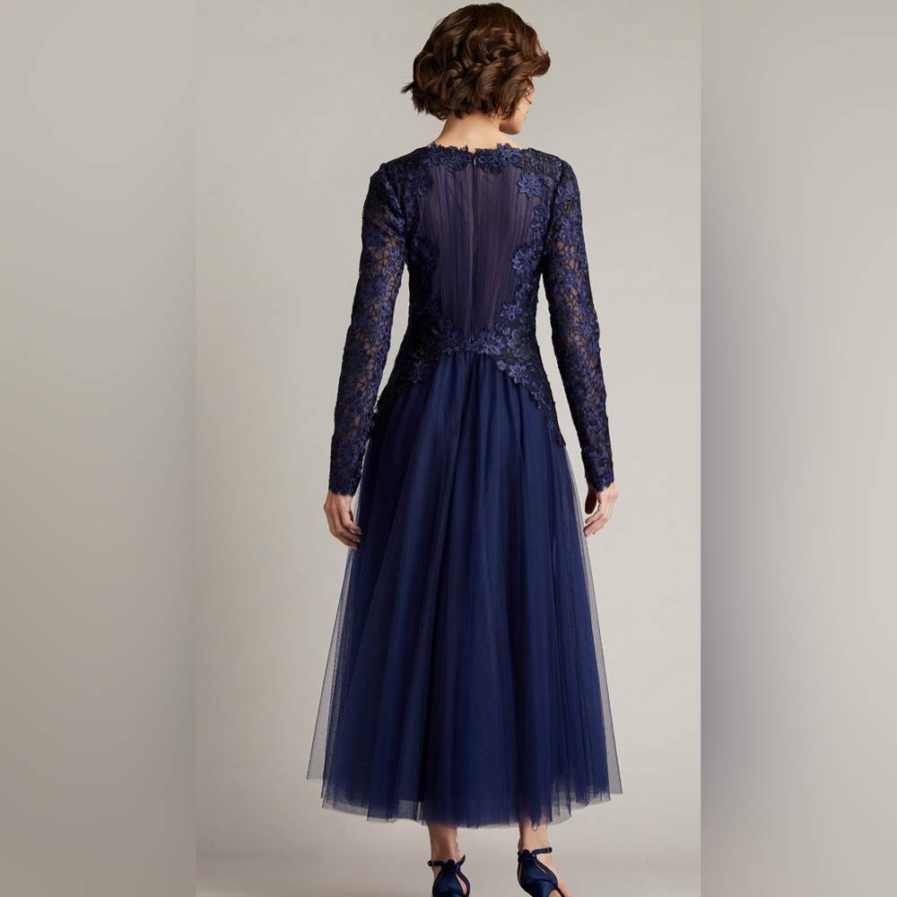 Tadashi Shoji Navy Long Sleeve Lace Gown - Picture 3 of 14